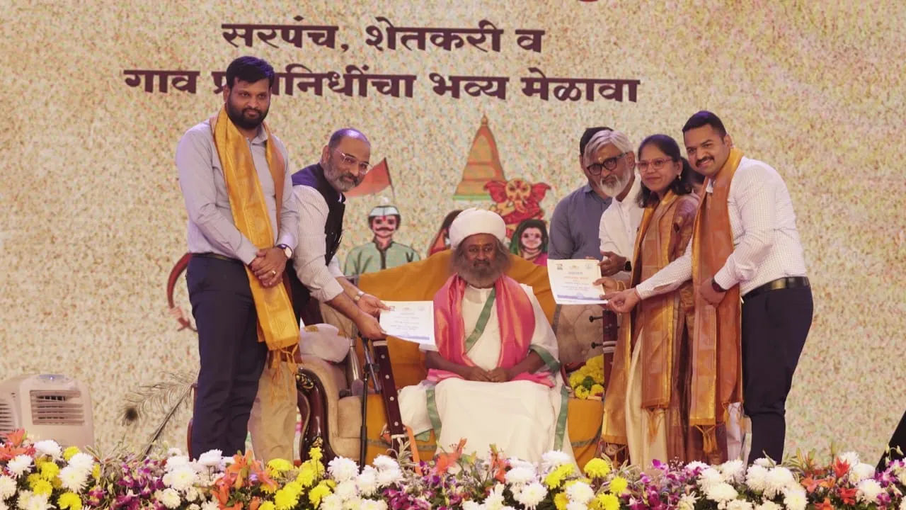 At Gramotsav ceremony The art of Living Founder sri sri Ravishankar Said “no more suicide of farmers.”