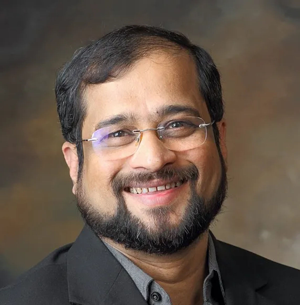 Journalist Nikhil Wagle faces FIR for comments on Bharat Ratna for Advani