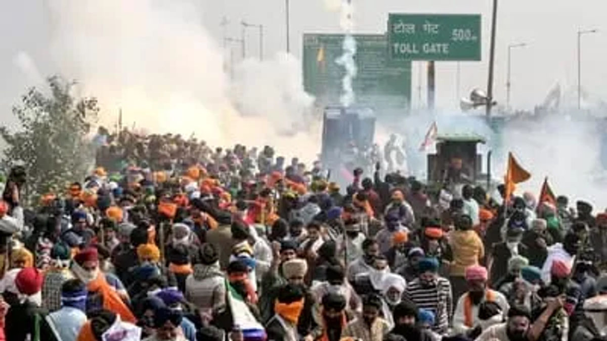 Farmers move towards barricades at Shambhu border, police fire tear gas shell.