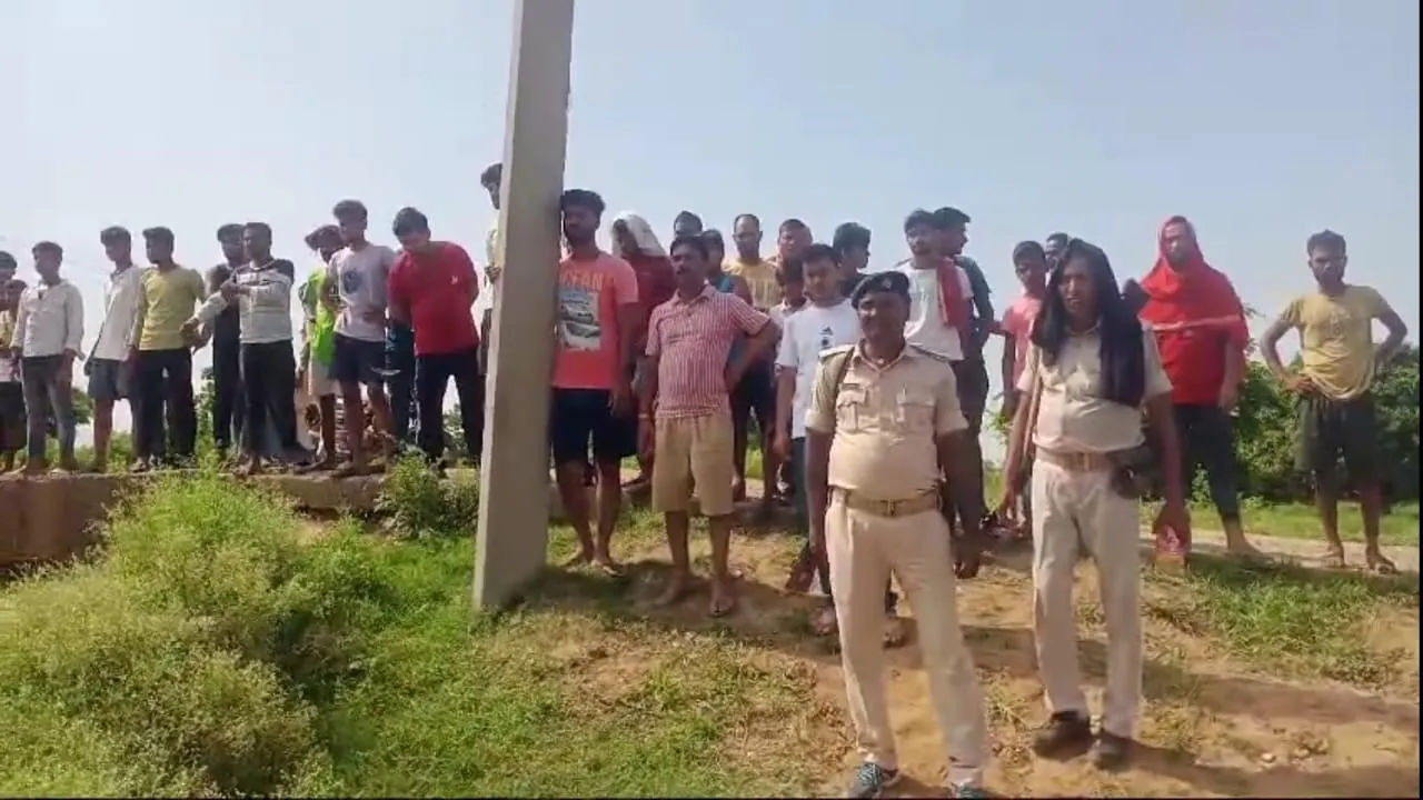 बेखौफ सशस्त्र अपराधियों ने बाइक सवार दो युवक की गोली मारकर हत्या की, पुलिस मामले की जांच में जुटी
