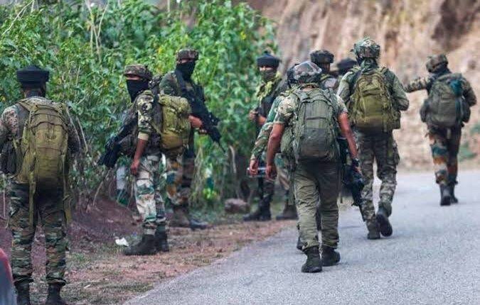 Two army personnel injured in encounter in Doda,