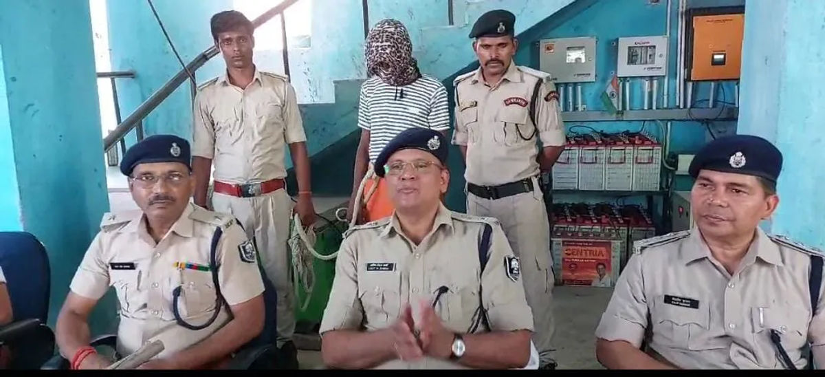 कैमूर में छोटे भाई की पत्नी के साथ अवैध सम्बन्ध में नीरज की हुई थी हत्या पुलिस ने किया खुलासा,