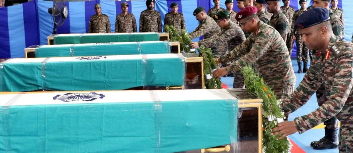 जम्मू कश्मीर के डोडा में आतंकवादियों के साथ मुठभेड़ में शहीद हुए कैप्टन थापा का हुआ अंतिम संस्कार