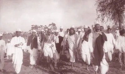 आठ अगस्त ,महात्मा गांधी ने भारत छोड़ो आंदोलन की शुरूआत,