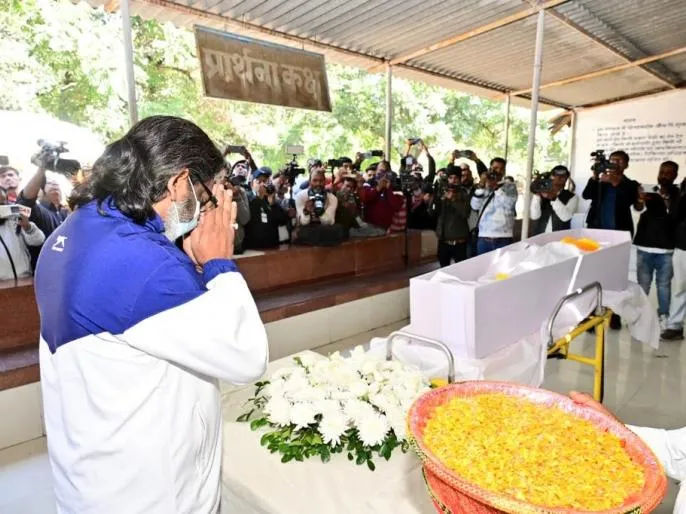 रिम्स में इलाजरत भगवान बिरसा मुंडा के वंशज मंगल मुंडा का निधन