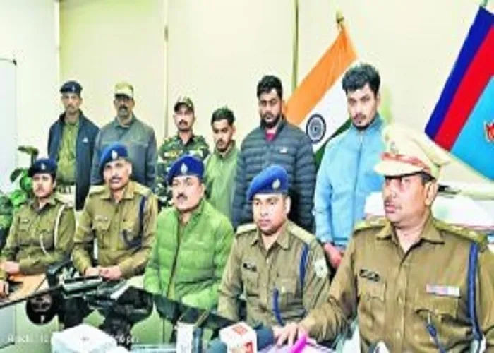 झारखंड की राजधानी रांची में पुलिस ने कार्यवाही करते हुए ब्राउन शुगर के अवैध कारोबार में संलिप्त तीन युवकों को गिरफ्तार किया है