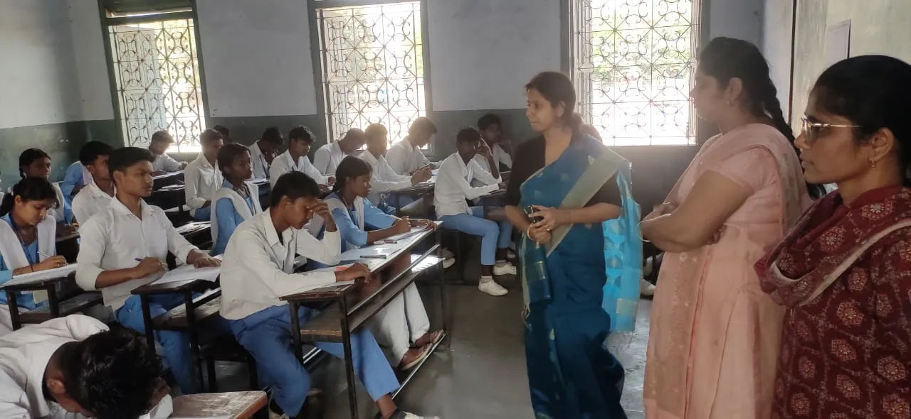 जिला दण्डाधिकारी सह उपायुक्त के निर्देशानुसार एसडीओ, एलआरडीसी, सभी बीडीओ, सीओ ने जैक बोर्ड परीक्षा केन्द्रों का किया औचक निरीक्षण, विधि व्यवस्था संधारण का लिया जायजा