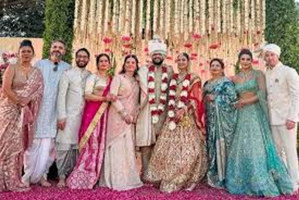 Siddharth Chopra & Neelam Upadhyaya Dazzle in Classic Elegance at Grand Reception