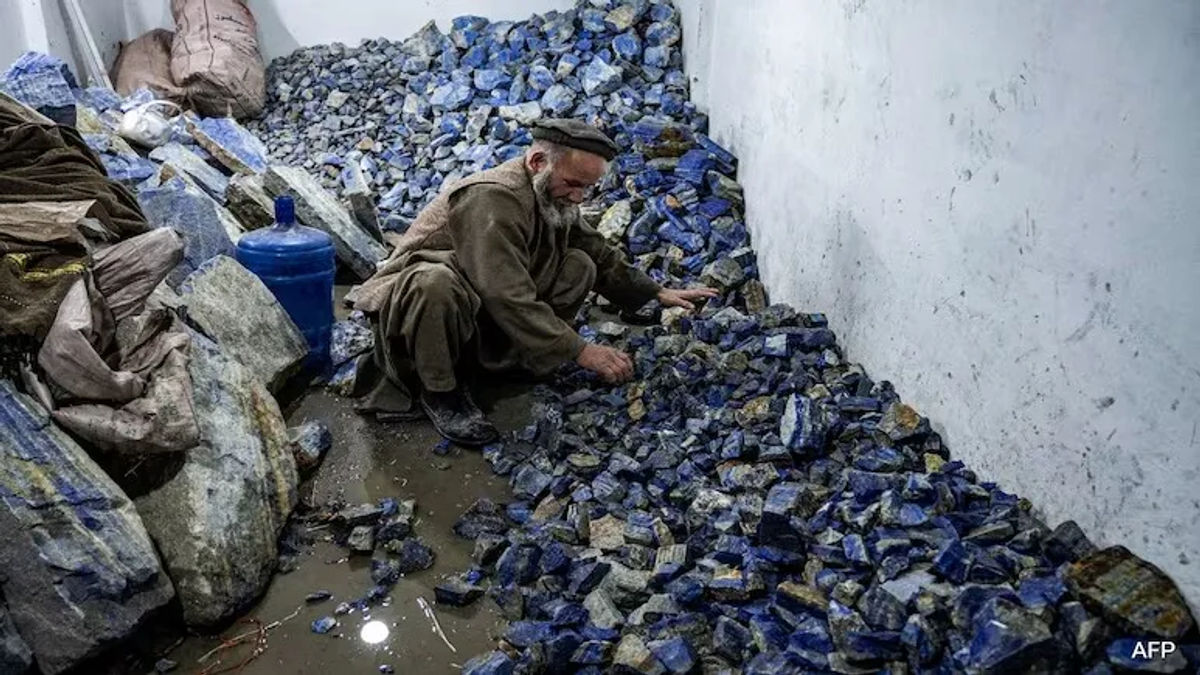 Taliban Eyes Trillion-Dollar Mineral Wealth to Bolster Economy