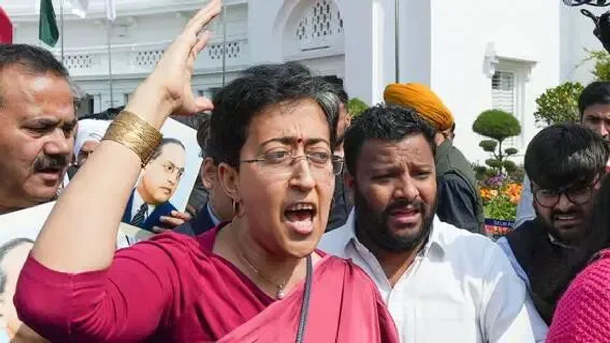दिल्ली विधानसभा सत्र का तीसरा दिन, दिल्ली की राजनीति में एक नई हलचल
