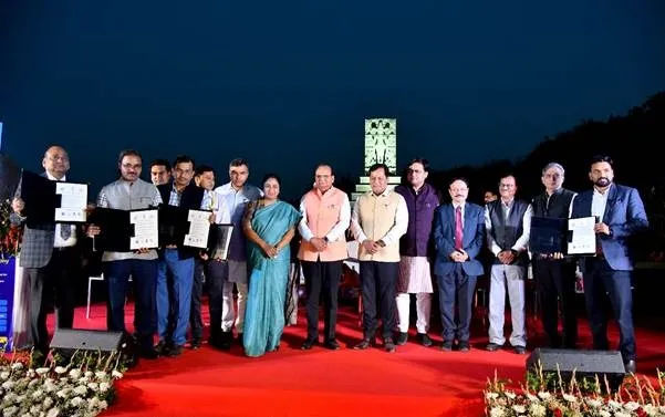 यमुना में क्रूज पर्यटन को बढ़ावा देने की कवायद पर समझौता
