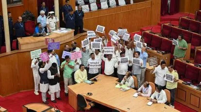 ओडिशा: महिलाओं की सुरक्षा के मुद्दे पर 14 विधायकों के निलंबन के बाद कांग्रेस ने ‘विधानसभा घेराव’ शुरू किया