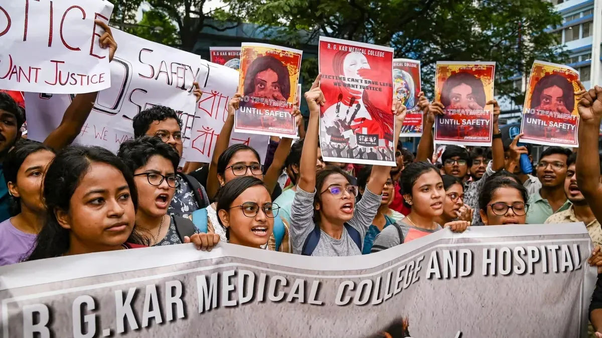 आरजी कर दुष्कर्म-हत्या: प्रशिक्षु चिकित्सक के माता-पिता को सात माह बाद मिला मृत्यु प्रमाणपत्र