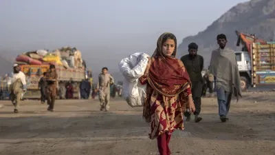 पाकिस्तान में अवैध रूप से घुसे 53 अफगान बच्चों को वापस भेजा गया