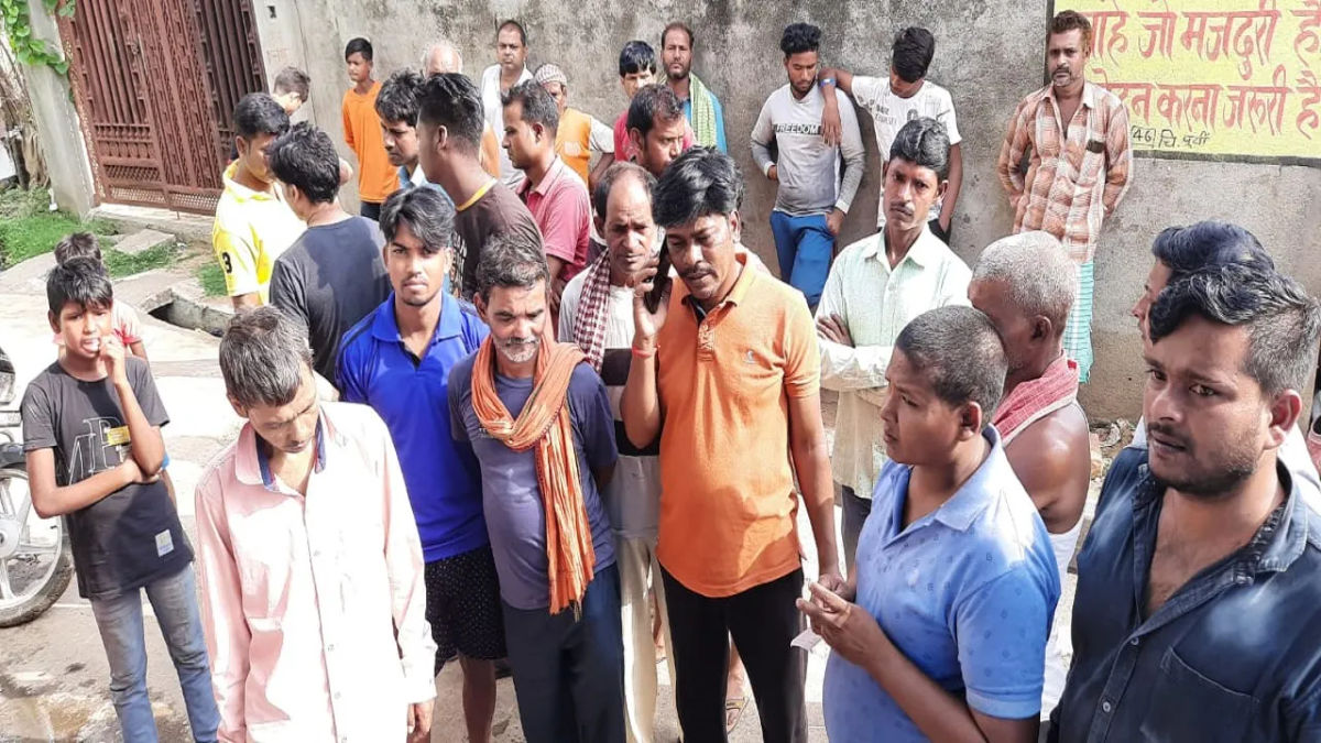 मां और दो बच्चों का शव बरामद होने से पूरे इलाके में सनसनी