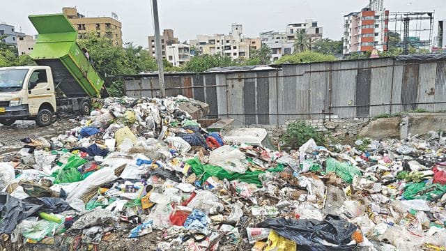 पुणे में कचरा संकट: वेस्ट प्लांट बंद, PMC ने जल्द समाधान का दिया आश्वासन