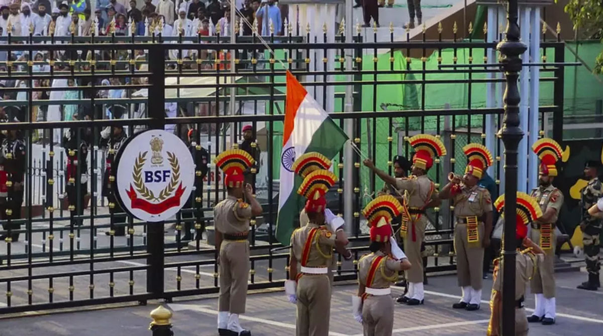 भारत-पाकिस्तानमध्ये कैद्यांच्या यादींची देवाणघेवाण, पाकिस्तानकडून 246 भारतीयांची यादी सादर