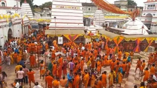 श्रद्धेचा महासागर : बासुकीनाथ धामची सोमवारी