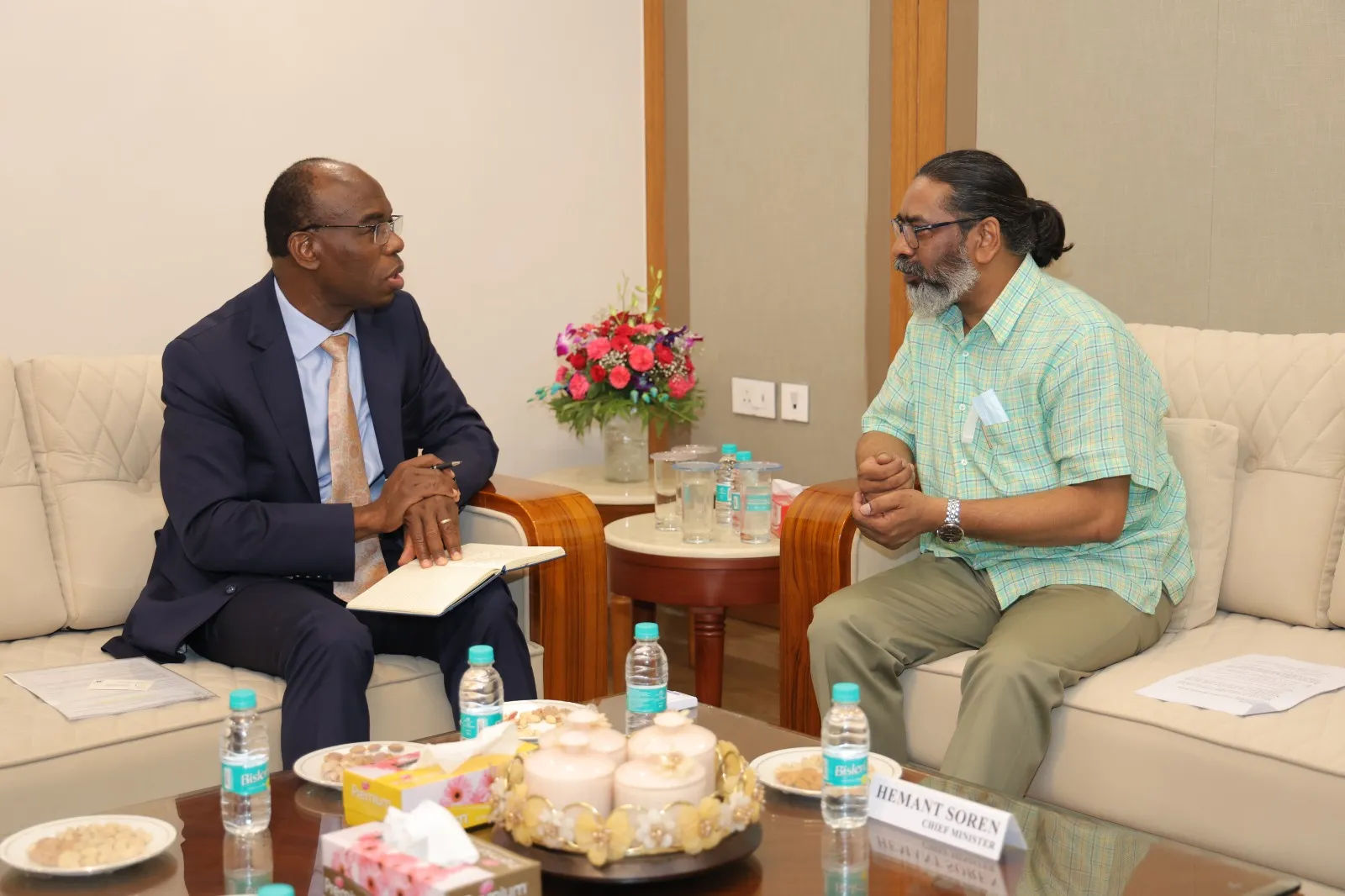 मुख्यमंत्री हेमन्त सोरेन से विश्व बैंक प्रतिनिधिमंडल की मुलाकात, झारखंड में संयुक्त कार्यशाला आयोजित करने पर सहमति