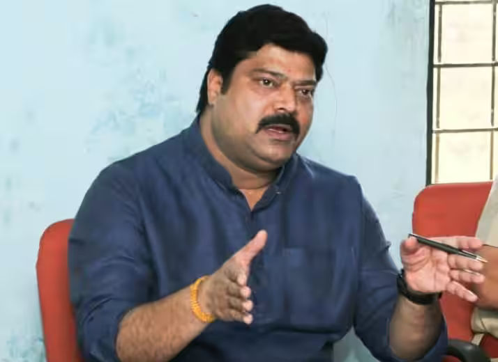 “चाँदभाईचे नाव घेऊन बोला” – मनसे नेते राजू पाटील यांचा भाजपला टोला