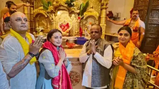 Rani Mukerji Offers Prayers at Siddhivinayak Temple After Winning Her First National Award