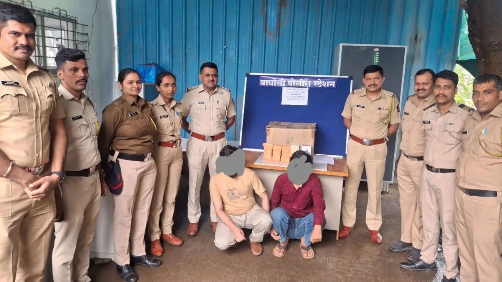 वाघोली पुलिस ने साइबर फ्रॉड गैंग का भंडाफोड़ किया, ₹12 लाख की 45 मोबाइल जब्त