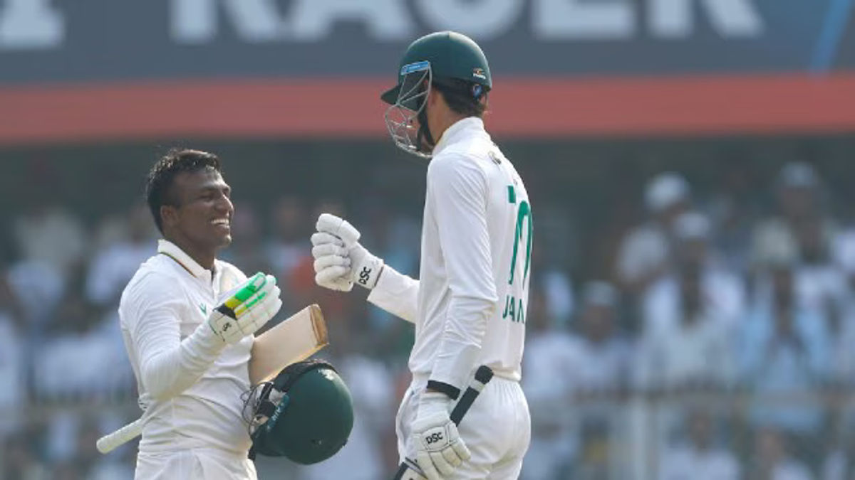 Dogged Proteas Take Control on Day 2 as Indian Bowlers Struggle on Flat Pitch.