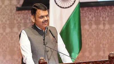 CM Fadnavis Directs Formation of SIT to Investigate Woman Doctor’s Death in Phaltan