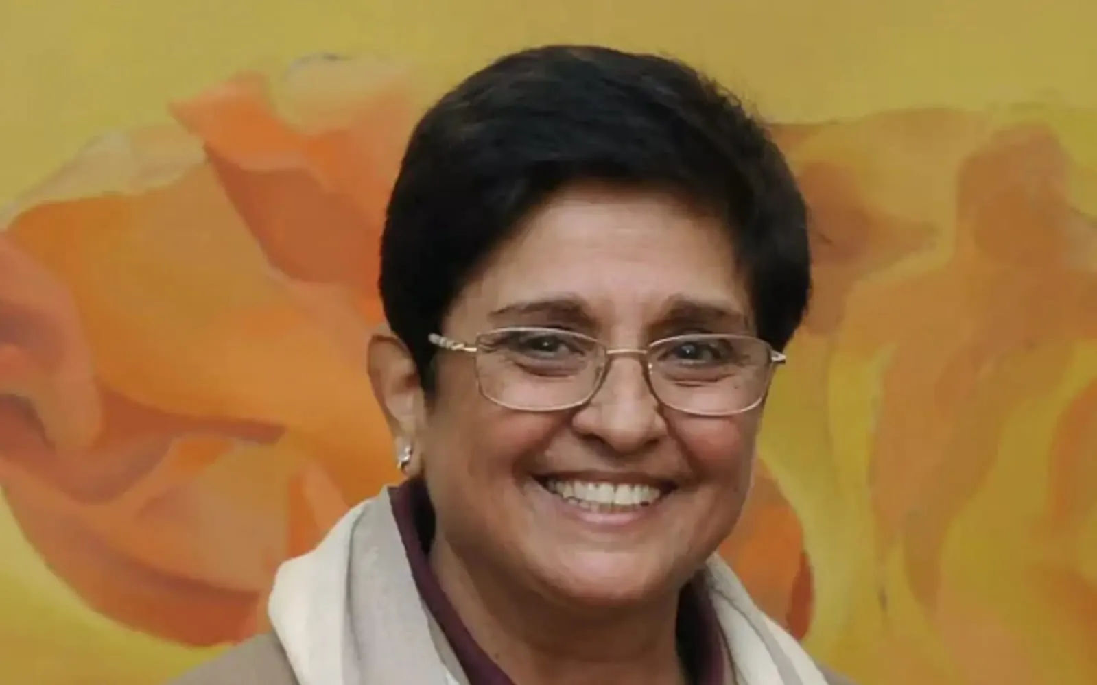 किरण बेदी ने येरवदा महिला कारागार में ‘रेडियो परवाज़’ का शुभारंभ।