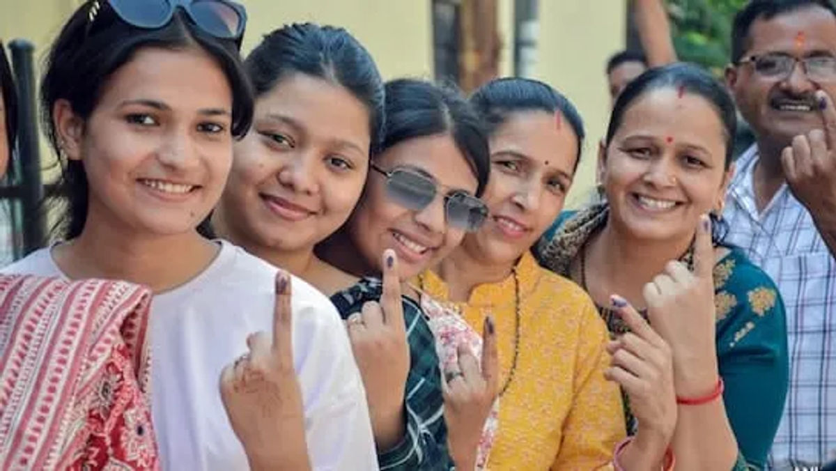 बिहार चुनाव 2025: मतदाता सूची संशोधन के बाद नवादा में ‘जेन-ज़ी’ मतदाता बने मुख्य ताकत