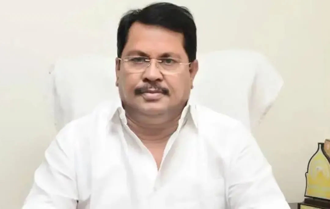पुणे भूमि घोटाले पर घिरी अजित पवार सरकार, कांग्रेस ने मांगा उपमुख्यमंत्री का इस्तीफा