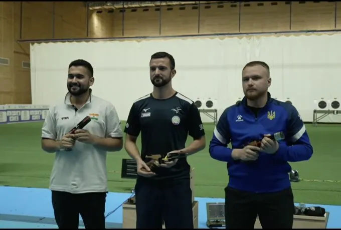 ISSF वर्ल्ड चैंपियनशिप में इतिहास रचा: भारत के अनिश भानवाला बने पहले पिस्टल शूटर जिन्होंने जीता व्यक्तिगत मेडल