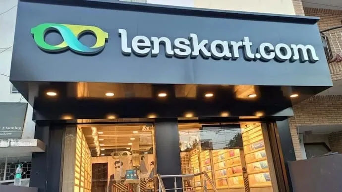 लेंसकार्ट का शेयर मार्केट में फीका आगाज़, इश्यू प्राइस से 3% नीचे लिस्ट हुआ स्टॉक