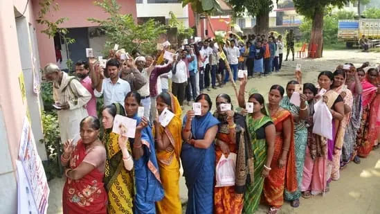 एग्जिट पोल के नतीजे क्या बताते हैं: NDA और INDIA गठबंधन के लिए क्या है संकेत