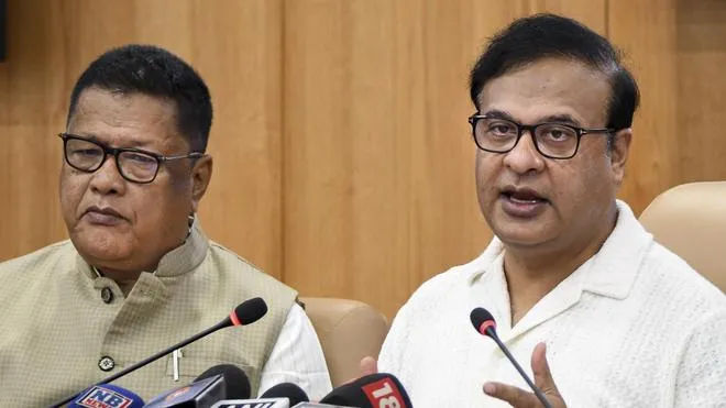 दिल्ली लाल किला ब्लास्ट मामले में असम से 9 और गिरफ्तार, आपत्तिजनक सोशल मीडिया पोस्ट पर अब तक 15 लोग हिरासत में
