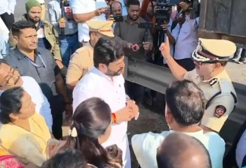 नवले ब्रिज हादसा केंद्रीय मंत्री मुरलीधर मोहोळ ने मौके पर पहुंचकर लिया हालात का जायजा, सुरक्षा इंतजामों की होगी पुनर्समीक्षा