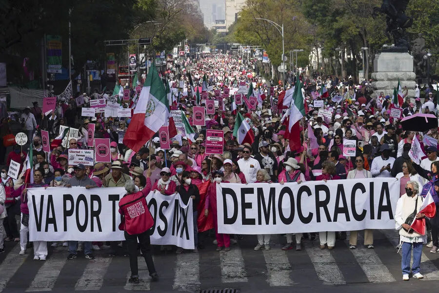 Mass Unrest in Mexico as Anti-Government Demonstrations Turn Violent