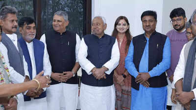 Countdown Begins: Nitish Kumar Likely to Be Sworn in as CM Between Nov 19–20”