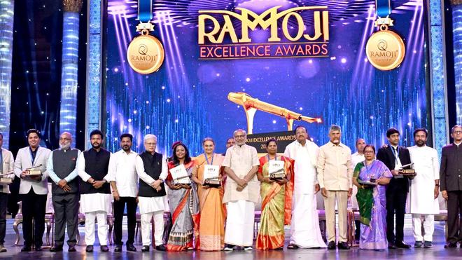 राष्ट्र निर्माण में मीडिया की अहम भूमिका: उपराष्ट्रपति ने की निष्पक्ष पत्रकारिता की सराहना, तेलंगाना सरकार ने ‘रामोजी’ ब्रांड को दिया समर्थन
