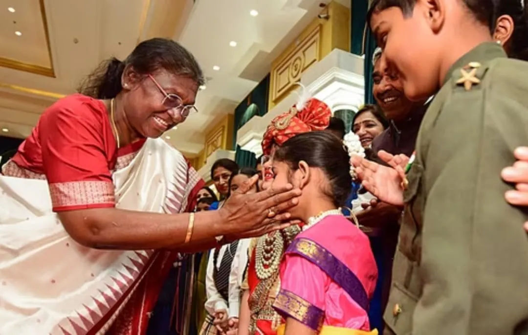बाल दिवस पर राष्ट्रपति से मिला सोहम ने कहा—“, “मैं बड़ा होकर भारत का राष्ट्रपति बनना चाहता हूं”