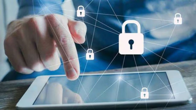 Centre directs smartphone makers to preinstall Sanchar Saathi app.