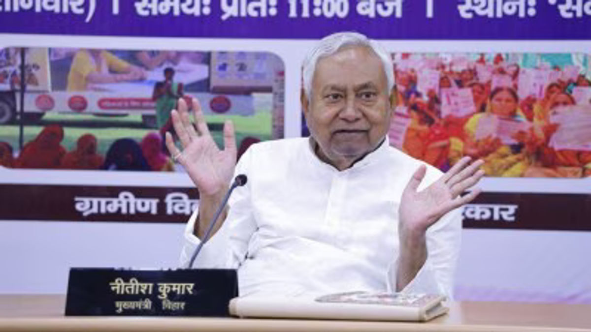 हिजाब विवाद के बीच घिरे नीतीश कुमार, जेडीयू का जवाब: महिलाओं के लिए किए गए कामों से उन्हें आंका जाए |