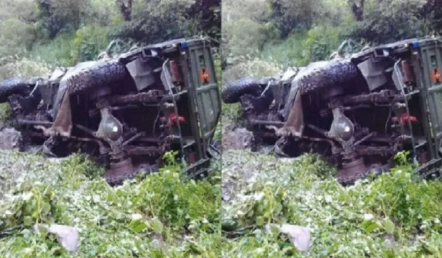 जम्मू-कश्मीर के डोडा में दर्दनाक हादसा, सेना का वाहन खाई में गिरा; 10 जवान शहीद, 11 घायल