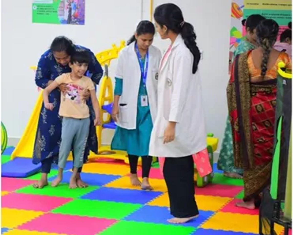 गोवा के एआईआईए में PRAYAS केंद्र बच्चों की न्यूरोलॉजिकल समस्याओं से जीवन की गुणवत्ता सुधार रहा है