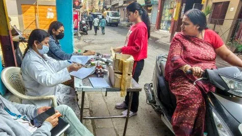 ‘एसिड जैसा पानी’, ‘गंदा नाला’, ‘भयानक बदबू’: इंदौर मौतों से पहले अनसुनी रहीं शिकायतें, अफसरशाही की लापरवाही से नहीं सुधरी पाइपलाइन |