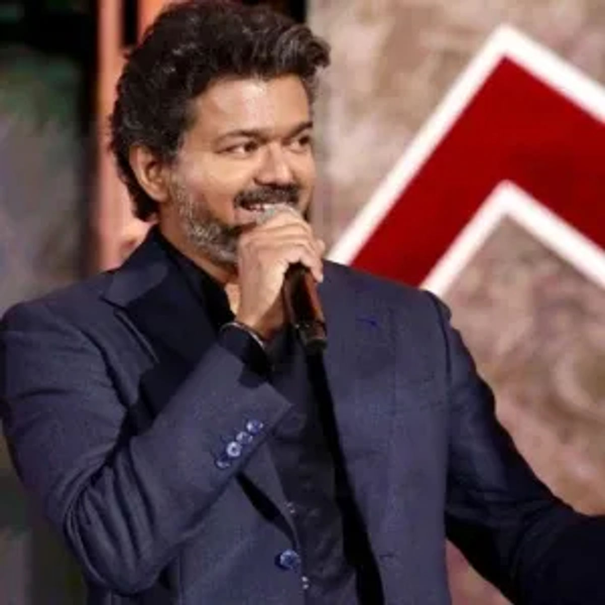Thalapathy Vijay Needed a ‘Sivaji’-Like Spectacle for a Grand Farewell — Can Jana Nayagan Be a Worthy Alternative?