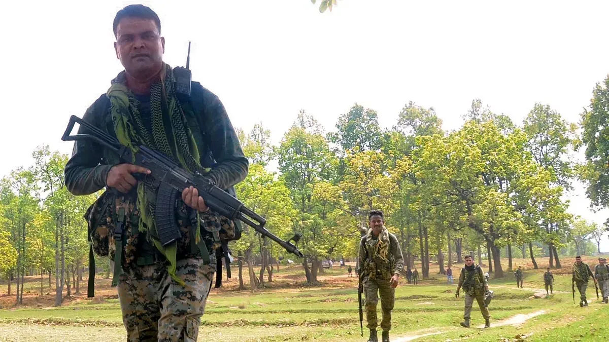 झारखंड में नक्सल विरोधी अभियान को बड़ी सफलता, मुठभेड़ में 15 नक्सली ढेर: पुलिस
