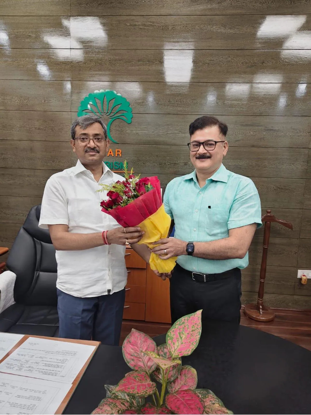 लोकेश कुमार सिंह ने संभाला पर्यटन सचिव का पदभार, रामायण और बौद्ध सर्किट के विकास पर रहेगा जोर