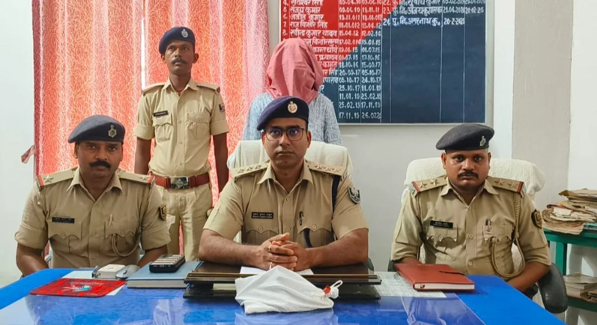 सहरसा में गोरदह पैक्स अध्यक्ष अवैध हथियार और 12 गोली के साथ गिरफ्तार, बड़ी घटना को अंजाम देने के दौरान धराया
