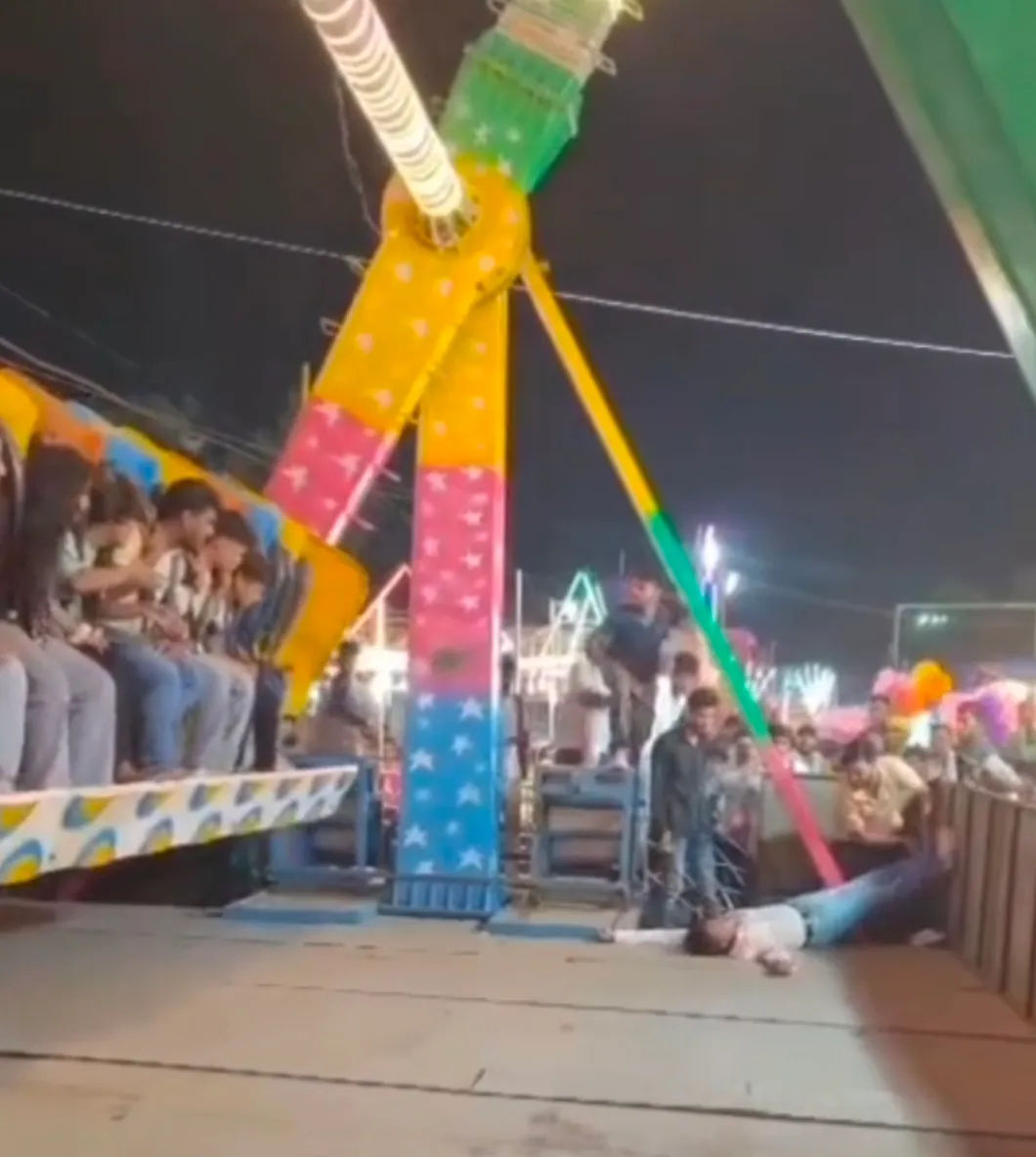 मलमास मेला में बड़ा हादसा, झूले से गिरा युवक, अस्पताल ले जाने के दौरान रास्ते में हुई मौत